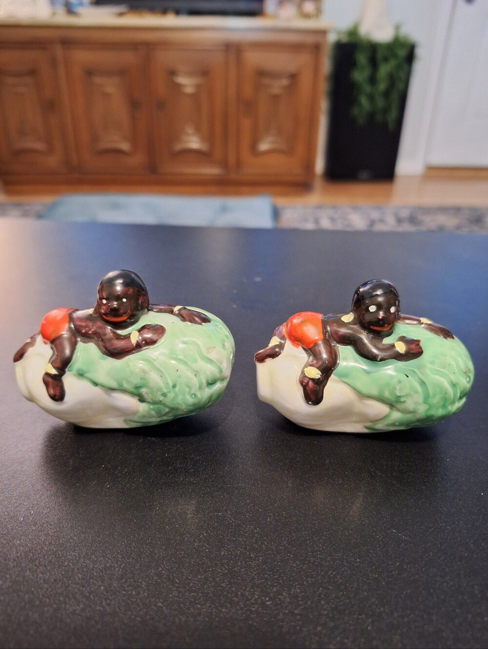 Rare Vintage Ceramic Black Americana Salt & Pepper Set